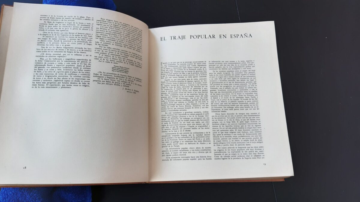 España - Tomo I Tipos y Trajes -