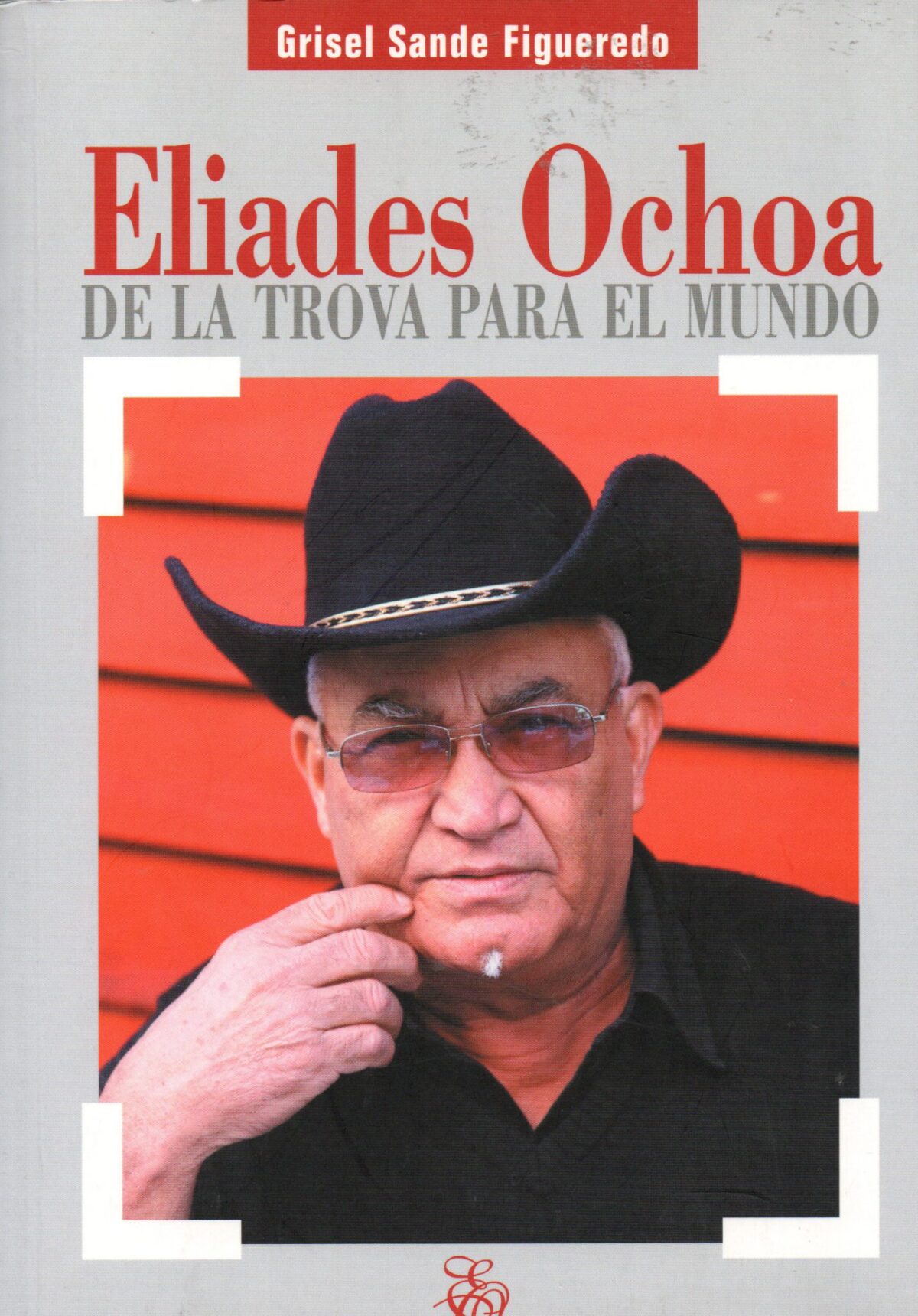 Scan_20211025-3-scaled Eliades Ochoa - de la trova para el mundo -