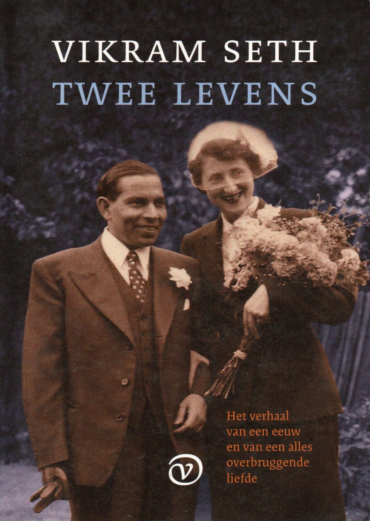 Twee levens - Het verhaal van een eeuw en van een alles overbruggende liefde -