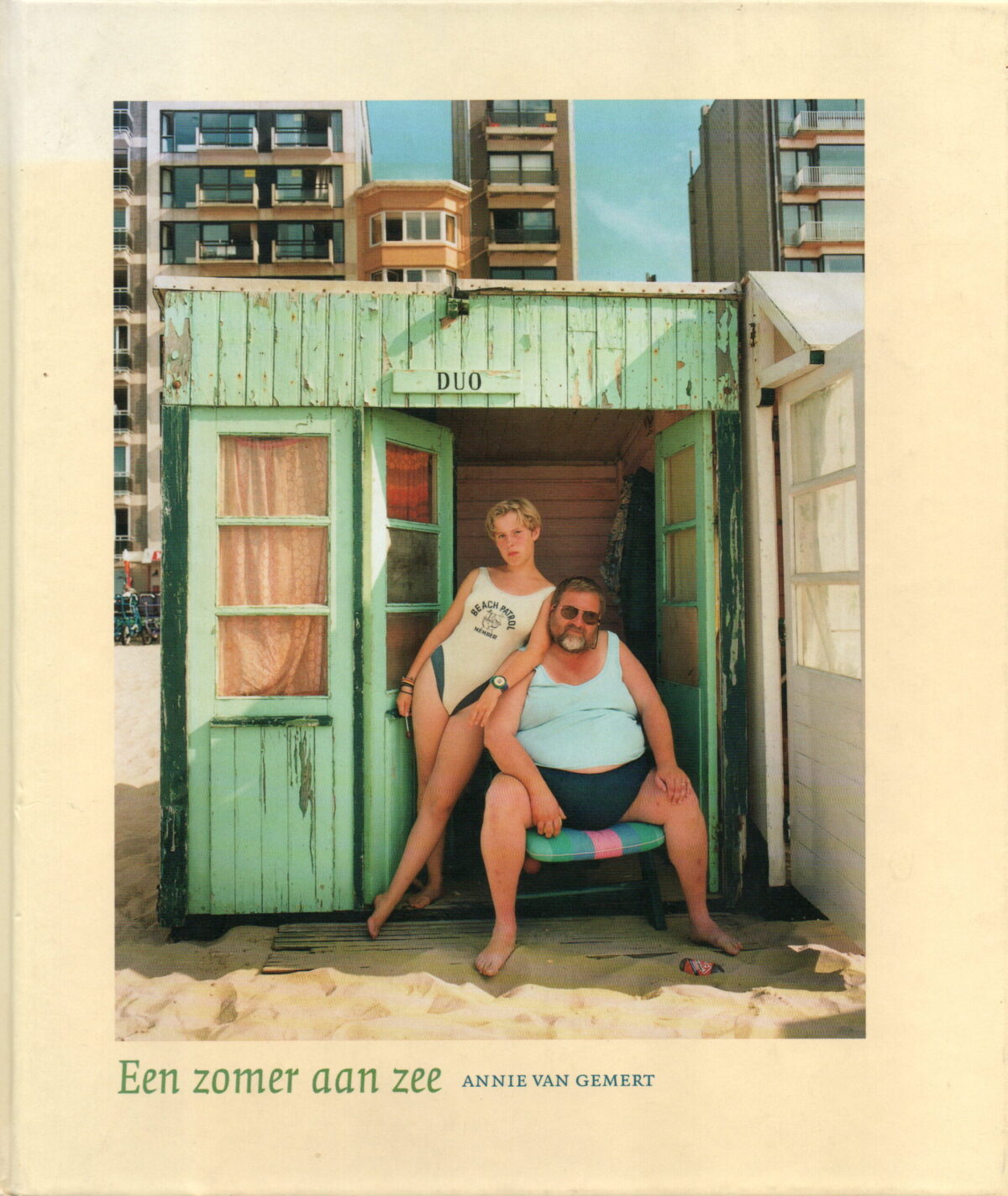 Scan_20251129-2-scaled Een zomer aan zee - De strandcabines van De Panne -